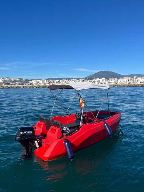 Puerto Banús: Private Cruise with Dolphins & Wakeboard - One hour or three hours?