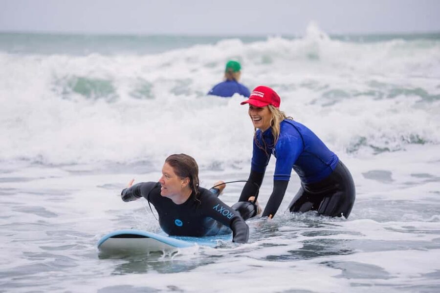 Raglan: 2 Day Surf Lesson Package - Why two days makes sense for a first surf lesson