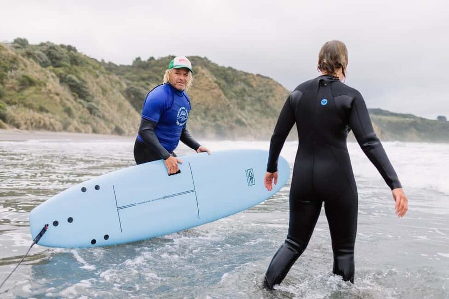 Raglan: Private 1:1 Surf Lesson - Key points at a glance