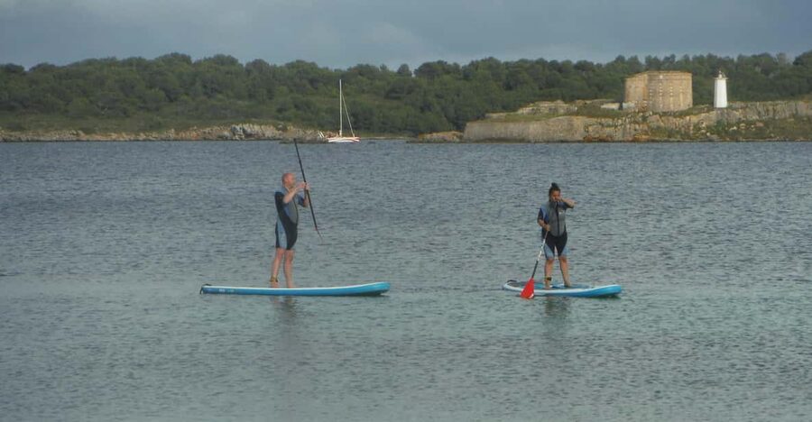 Rent A Stand Up Paddle - Why the Bay of Fornells is a good place to learn