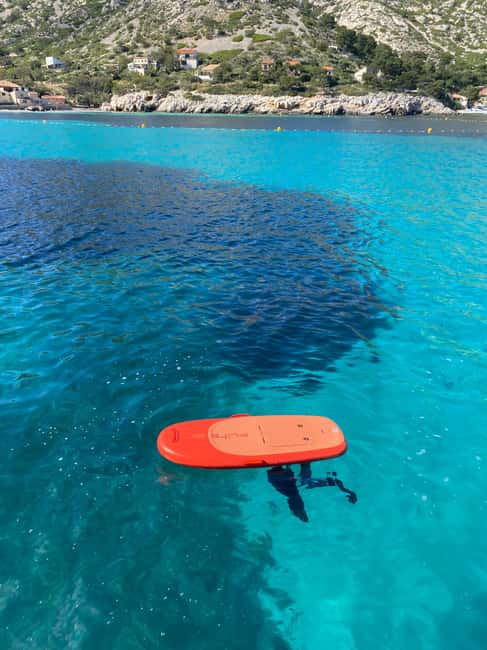 Saint Tropez: Learn how to Surf with an eFoil - Getting above the Mediterranean near Saint Tropez