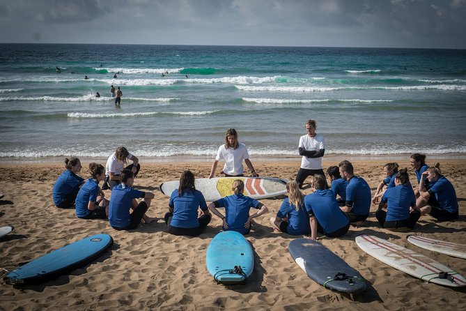 San Sebastián Surf House Accommodation with Meals Included - Choosing between the beach and the house first