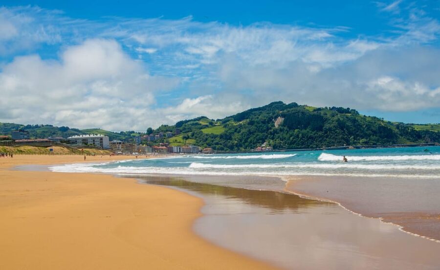 San Sebastian: Surf & Party Hostel - Key points at a glance