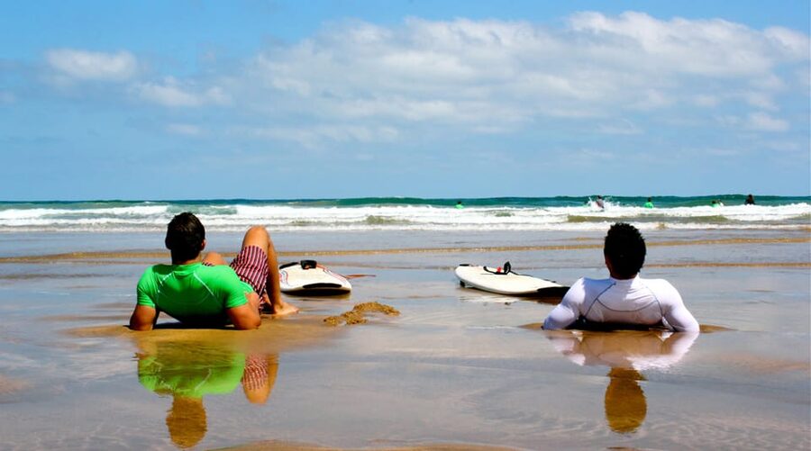 San Sebastian: Surf & Party Hostel - San Sebastián beyond the surf house