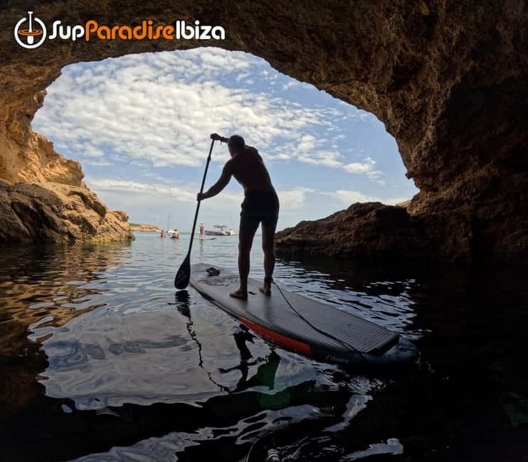 SANT ANTONI: ALL INCLUDED PADDLE SURF&SNORKEL TOUR BOAT - A short SUP lesson before you paddle together