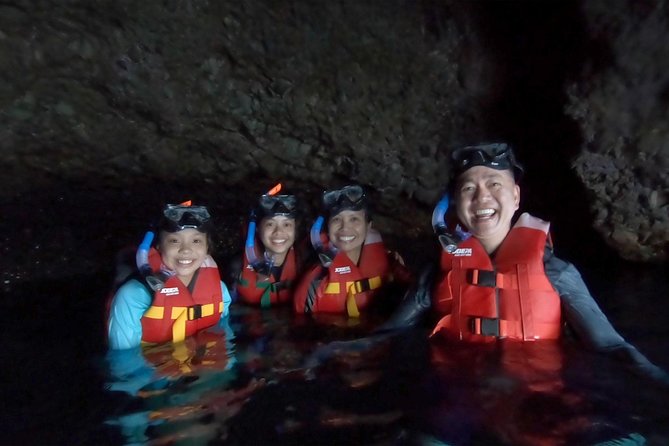 Santorini: Stand-Up Paddle and Snorkel Adventure - Guides, group size, and the teaching style