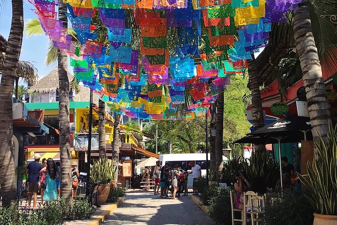 Sayulita Surfer Beach Town and Zarandeado with Seafood Grill - The important walk to Patzcuaritos Beach