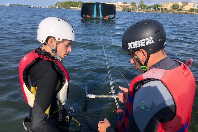 Semi-private kitesurfing course for beginners - Key points to know before booking