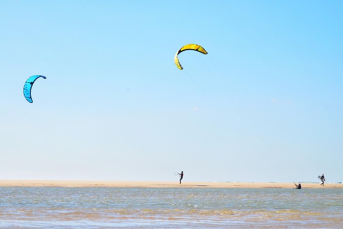 Semi-private kitesurfing lessons in Tarifa (adapted to every level) - Equipment and safety without extra guesswork