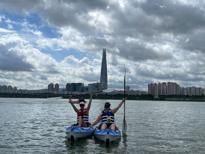 Seoul: Stand Up Paddle Board (SUP) & Kayak in Han River - About 90 minutes of paddling and free time