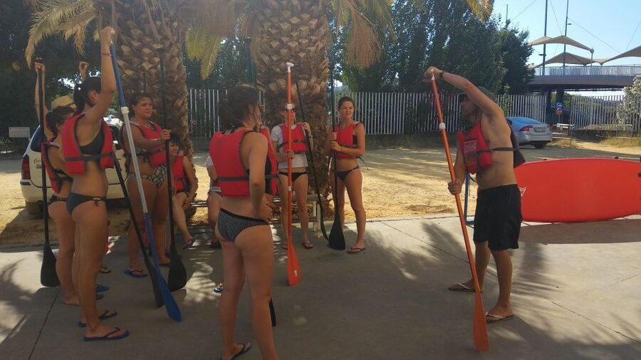 Seville: 2 Hour Paddle Surf Class - What makes the activity good for beginners