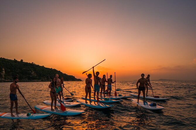 Small group paddle boarding tour to Bagni Regina Giovanna - Entering the heart-shaped pool