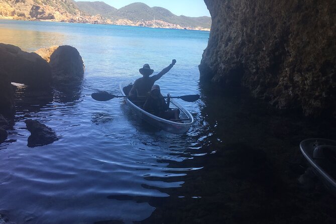 Snorkeling-out : Transparent Kayak or SUP Tour - Looking through the bottom at Pou d’es Lleo