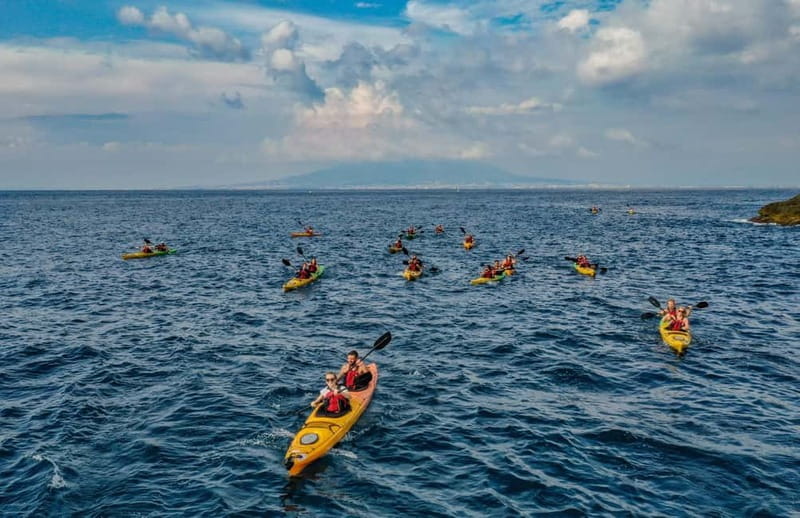 Sorrento: Guided Kayak Tour + Free 1h Paddleboarding - Returning to Marina Grande and using the paddleboard hour