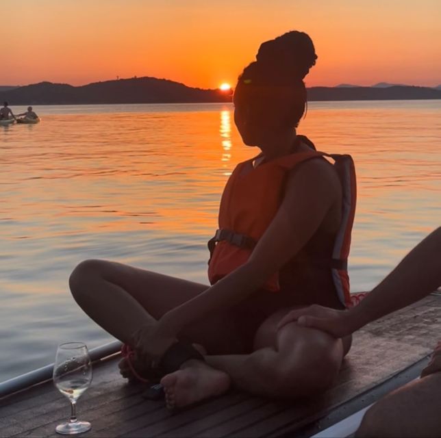 Spiaggia delle vacche SUP paddleboard tour sunset aperitif - Who will enjoy this experience most