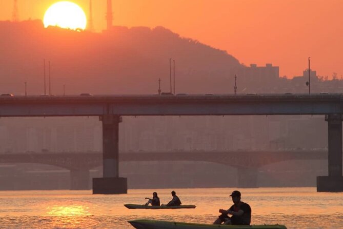 Stand Up Paddle Board (SUP) and Kayak Activities in Han River - Who will enjoy this Han River activity most