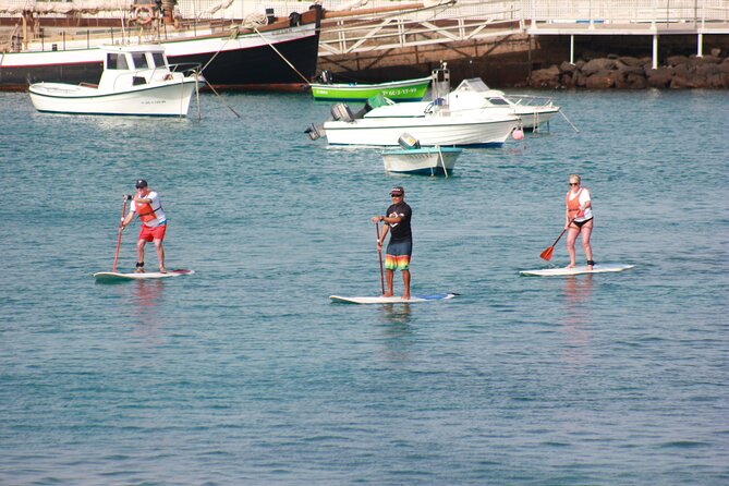Stand Up Paddle Boarding Lesson in Playa Flamingo - Learning to paddle inside Playa Flamingo bay