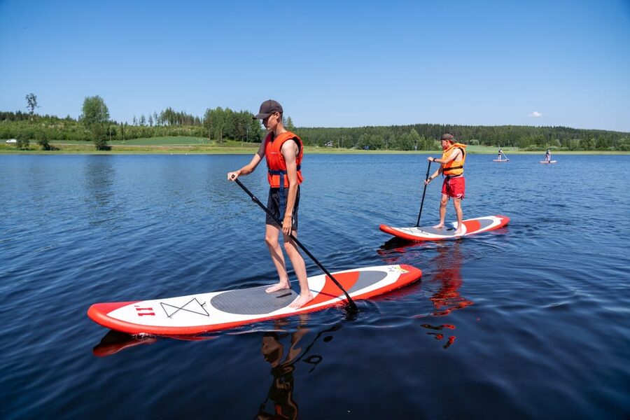 STAND UP paddle surf - A juice break, then time for a swim