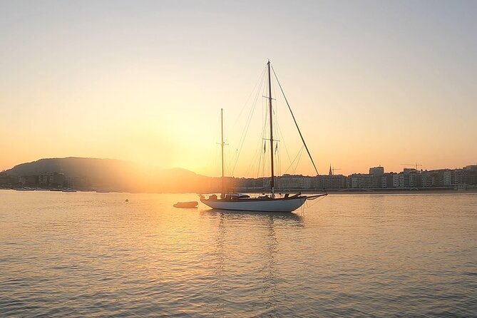 Sunrise SUP tour & breakfast - Private stand up paddle boarding experience - Why La Concha Bay works so well at sunrise