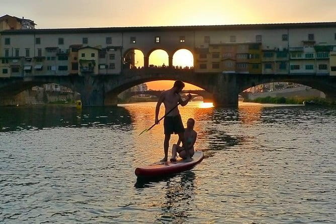 SUP at Ponte Vecchio with a Floating Drink - Florence Paddleboarding - What makes this Florence paddle worth your time