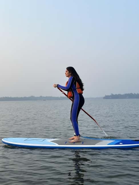 SUP in Kochi: Sunrise Stand-Up Paddleboarding Tour - Paddling across the backwaters