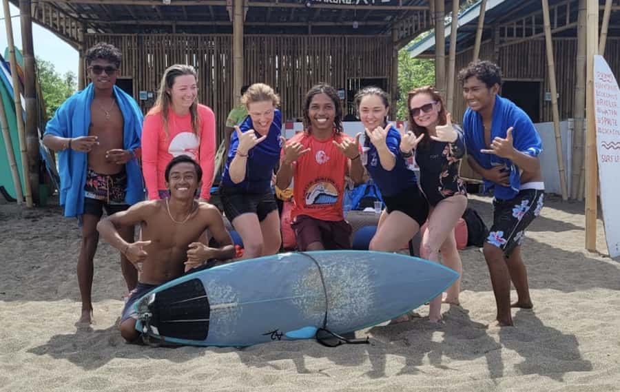 Surf Canggu: Lessons for Beginners & Pros in Bali - Two hours at Pantai Batu Bolong