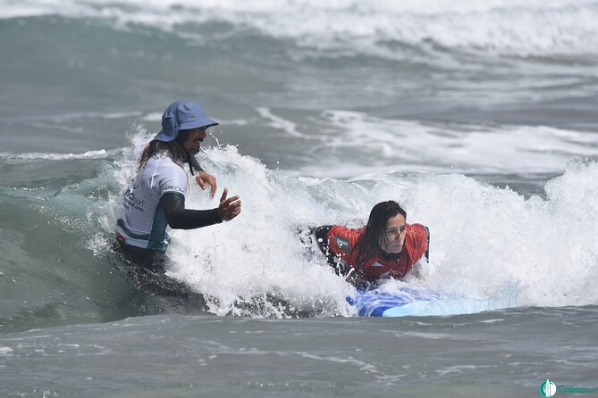 Surf class in Famara 9:15-12:00 or 11:45-14:30 (2h class) - The water practice and what you should expect