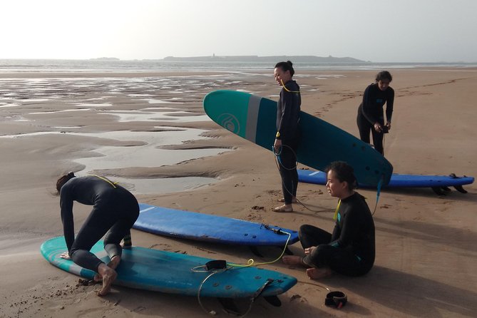 Surf day trip in uncrowded spots - Using the afternoon to improve