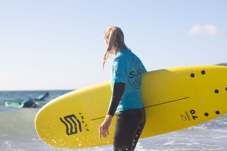 Surf Equipment Rental - Choosing between a surfboard and bodyboard