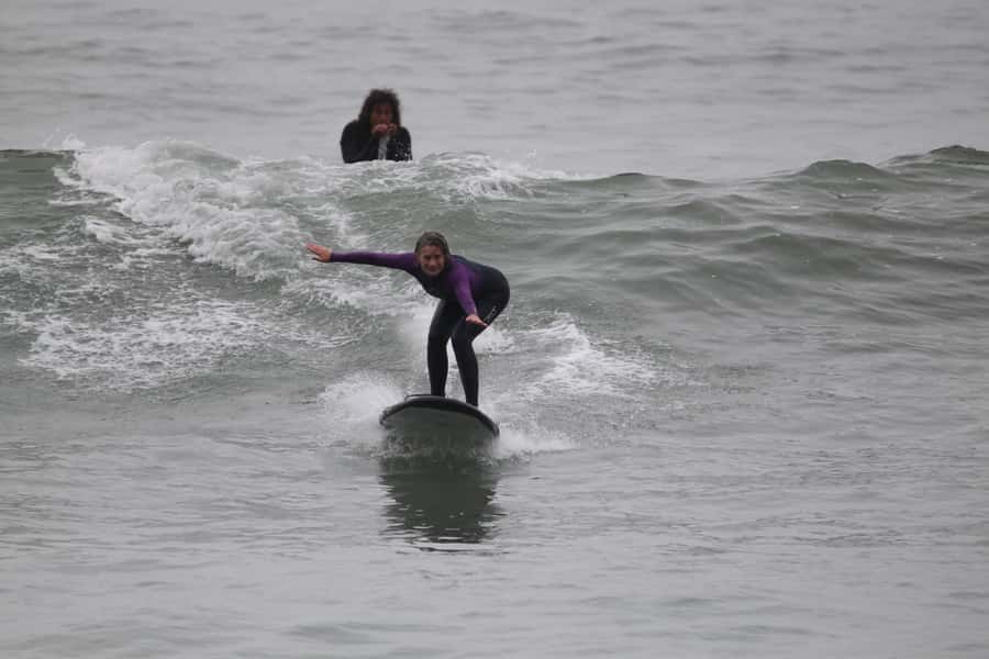 Surf experience Peru - Starting at Anka Surf School in Miraflores