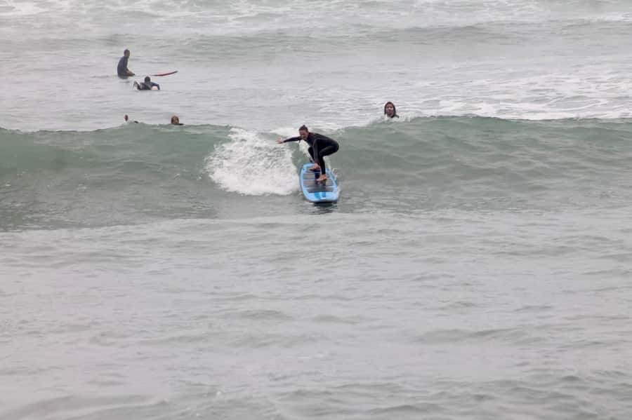 Surf experience Peru - Languages and Who Should Book