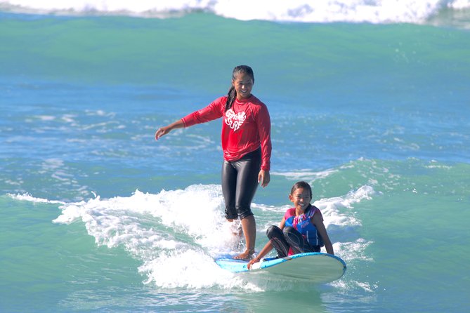 Surf HNL: Surf Lessons near Ko'olina!!!!! - Paddling out and finding the right place to sit