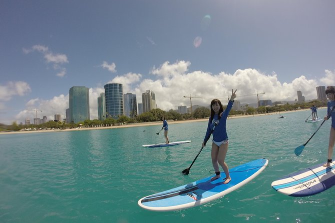 Surf Honolulu: Ala Moana Stand-up Paddleboard Lesson - Finding your balance on flat water