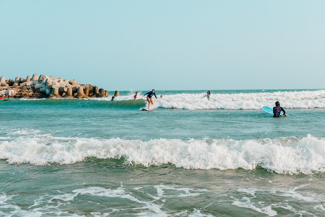 Surf in Vietnam with a local! - Meeting your instructor in Ham Tien