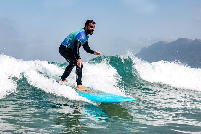 Surf Lesson for Beginners in Famara: Introduction in Surfing - What happens during the two-hour lesson