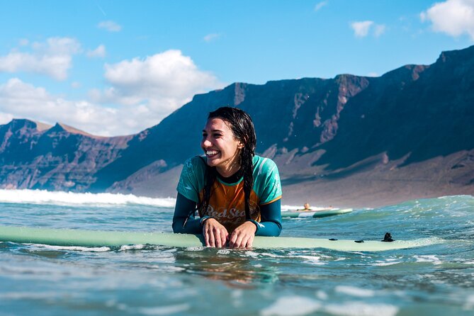Surf Lesson for Beginners in Famara: Introduction in Surfing - Why Famara works for a first surf lesson