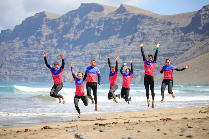 Surf Lesson in Canary Islands - Key points to know before you paddle out