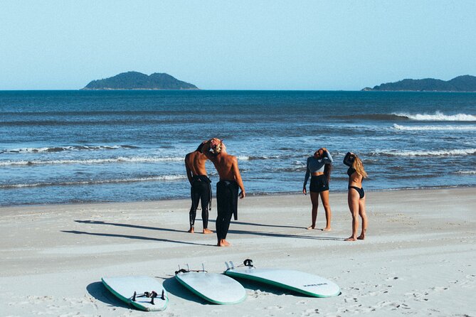 Surf Lesson with Qualified Instructor in Florianópolis - Coaching That Works for Different Body Types