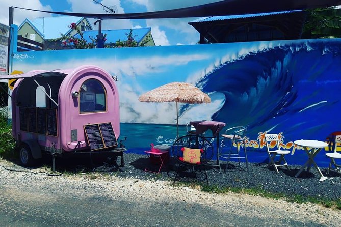 Surf lessons 1h30 (4-6 people) Kokoplaj Surf camp Guadeloupe school - Why Helleux works for beginners