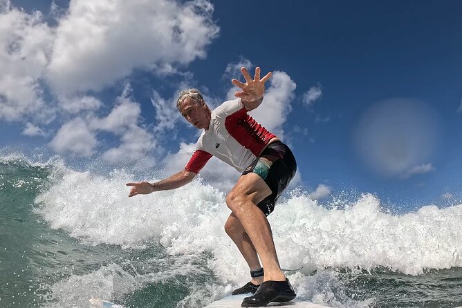 Surf Lessons get your Social Media video & photos you Surfing HI. - The 10 to 15 minute beach lesson
