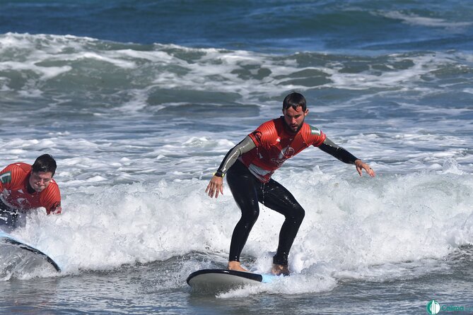 Surf lessons in Famara 9:15-14:30h (4 hours of class) - The 9:15 arrival at Calima Surf