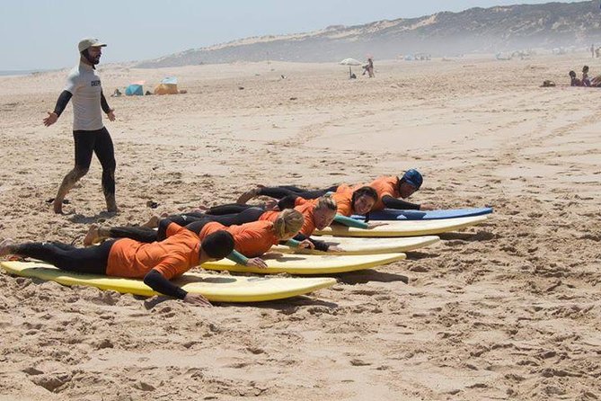 Surf lessons in the Algarve - Private format and the personal teaching advantage
