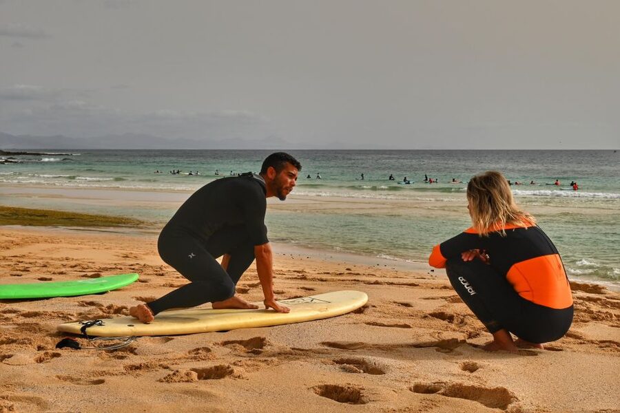 Surf Lessons | Learn to surf in Fuerteventura - Why this beginner lesson works