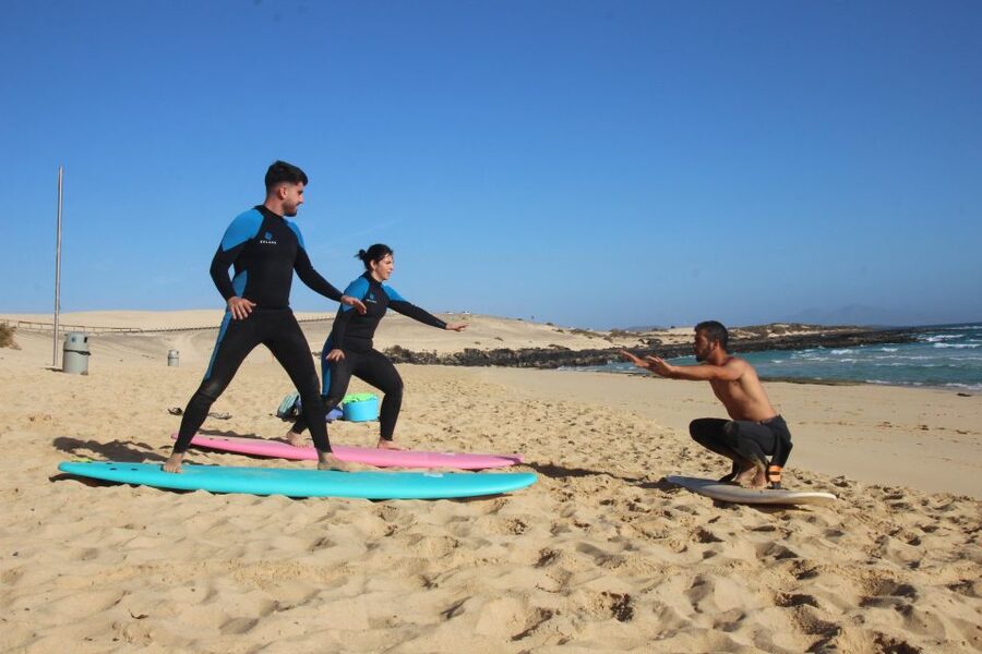 Surf Lessons | Learn to surf in Fuerteventura - The first 30 minutes: safety and preparation