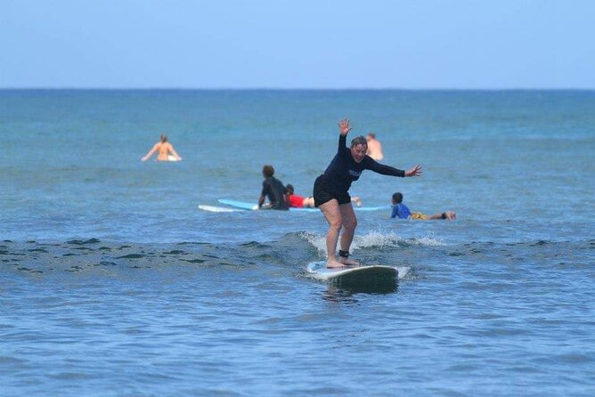 Surf Lessons on the North Shore Great for Families and all Ages - Why families may find this lesson a good fit