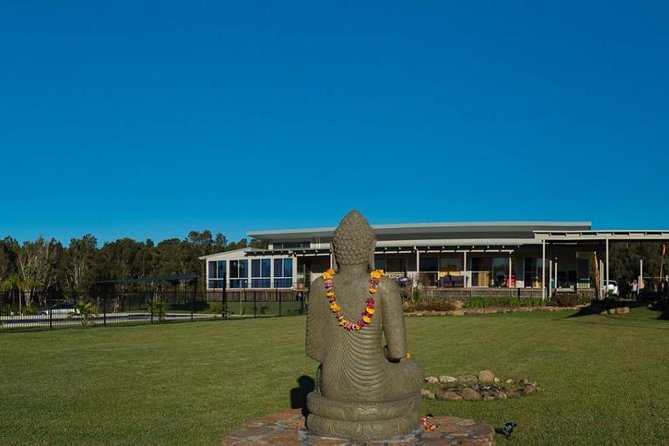 Surf, Stay and Yoga in Byron Bay 2 day 2 night - The Byron Bay mix: surf in Lennox Head, yoga near camp
