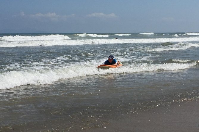Surfboards rental on My Khe Beach - The value of paying $8 for four hours