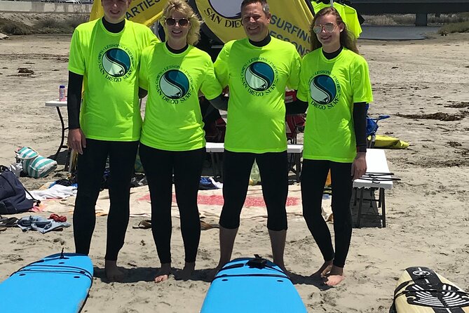 Surfing Experience and Lessons - The atmosphere: patient coaching, repeated attempts