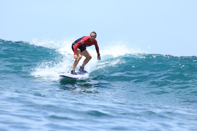 Surfing Group Lesson Level 2 Reef Surfer - What the five-session course is designed to improve
