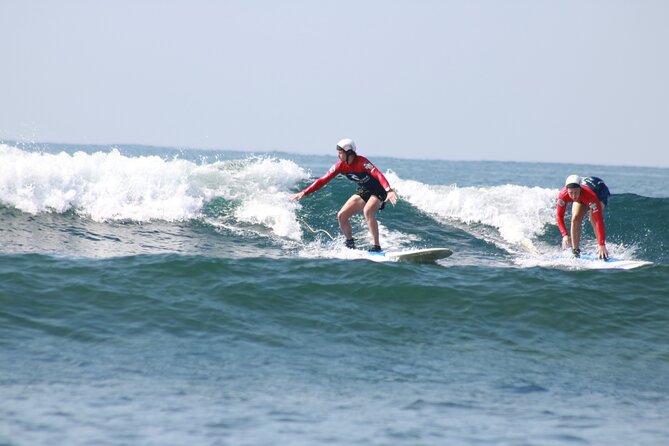 Surfing Group Lesson Level 2 Reef Surfer - Equipment that keeps your packing list short